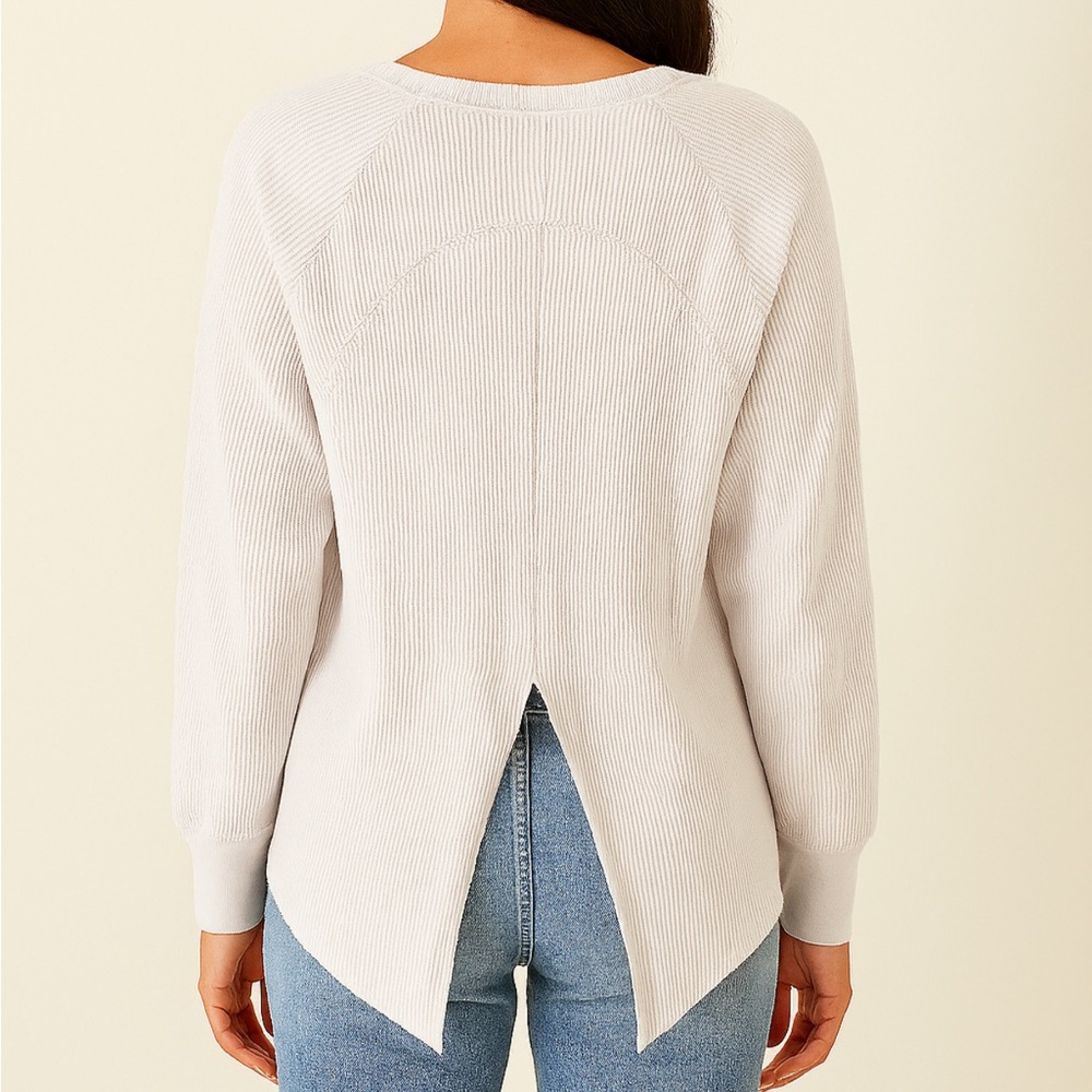 We The Free Waffle Knit Top XS – High-Low Hem, Back Slit Detail